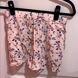 Pink floral flowy shorts